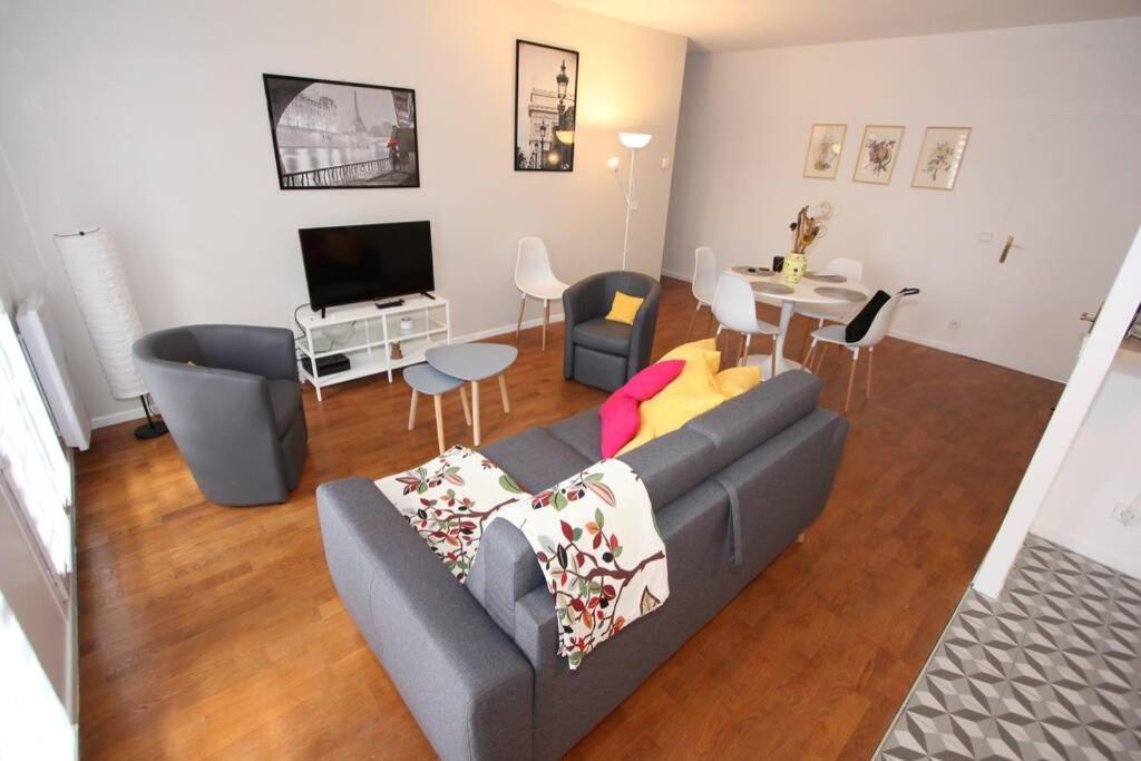 Sloan Square Apartment Bmyguest 塞里斯 外观 照片